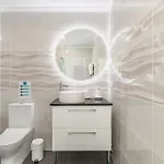 Bright Apartment, By Hopstays Villa *