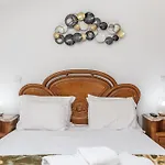 Villa Bright Apartment, By Hopstays *