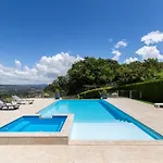 Bright Apartment, By Hopstays Villa Crestuma