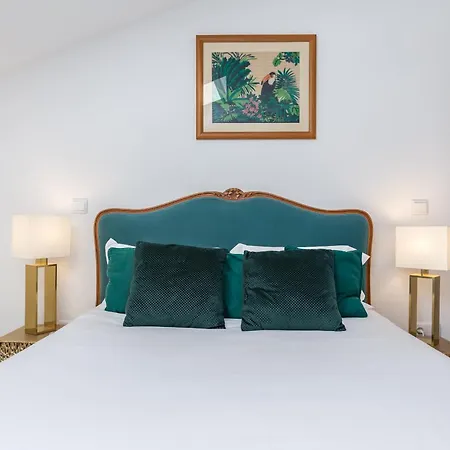 New - Bright Villa Crestuma