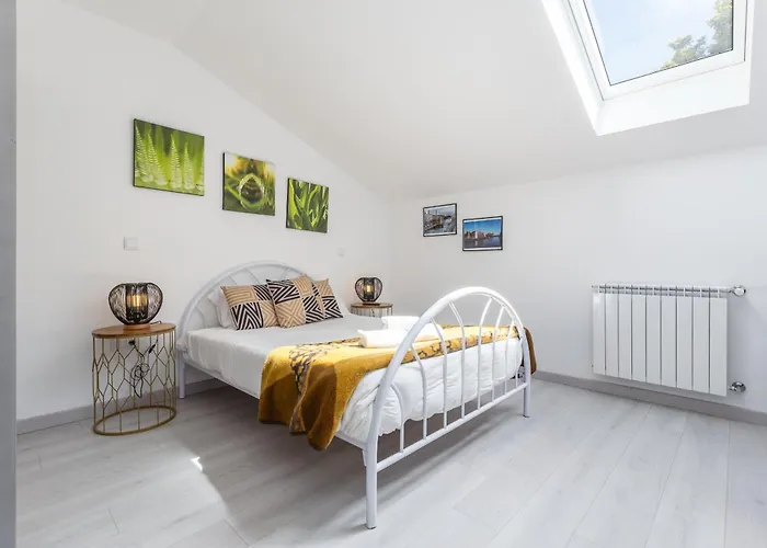 فيلة Bright Apartment, By Hopstays *